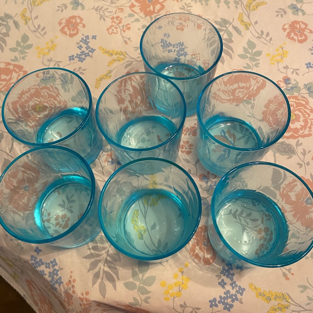 Drinking glasses, 8 oz.  Set of 7
